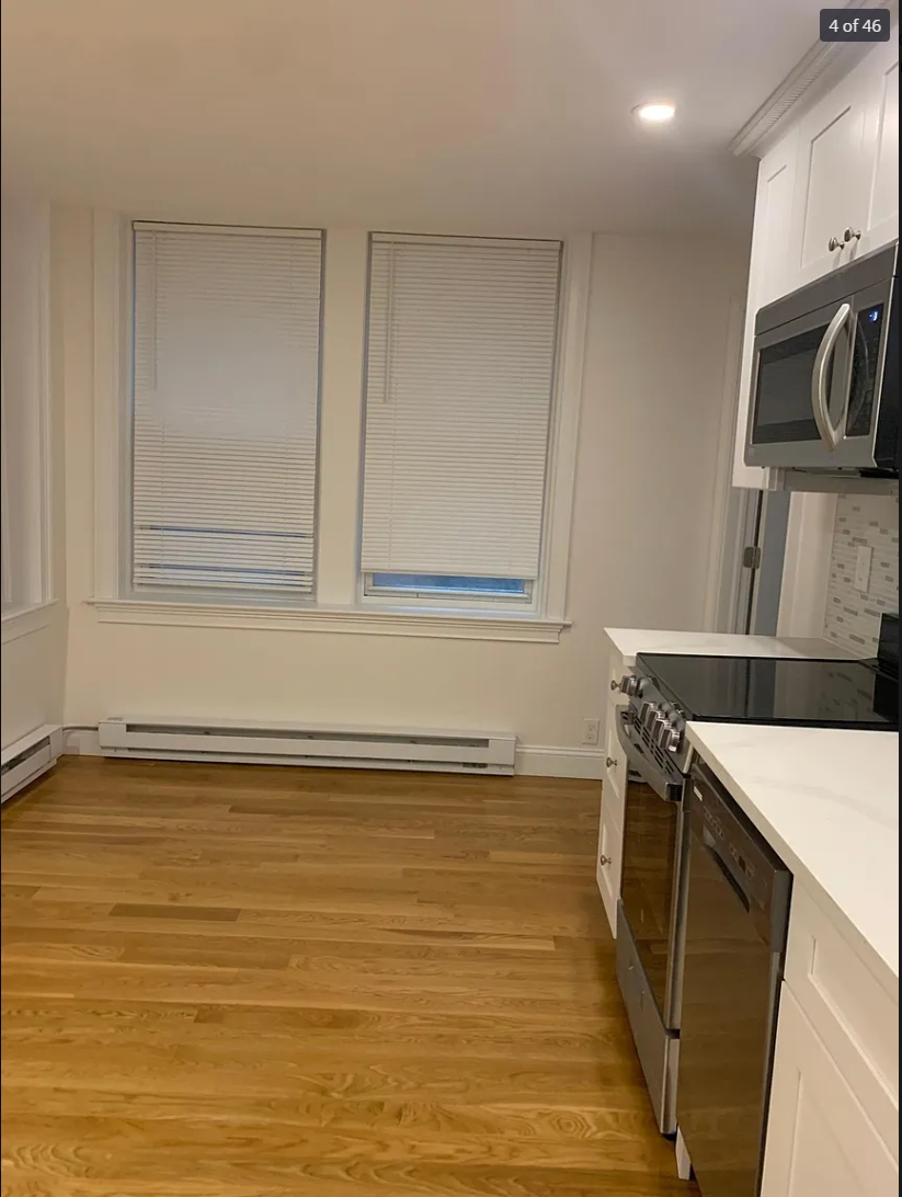 92 West Cedar, Beacon Hill