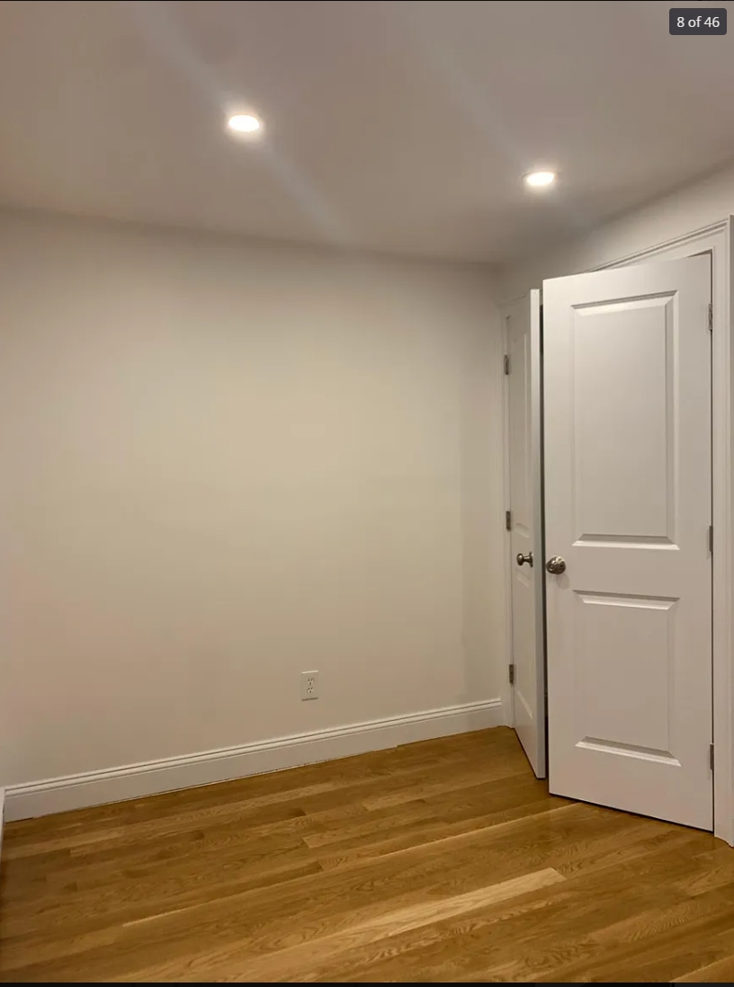 92 West Cedar, Beacon Hill