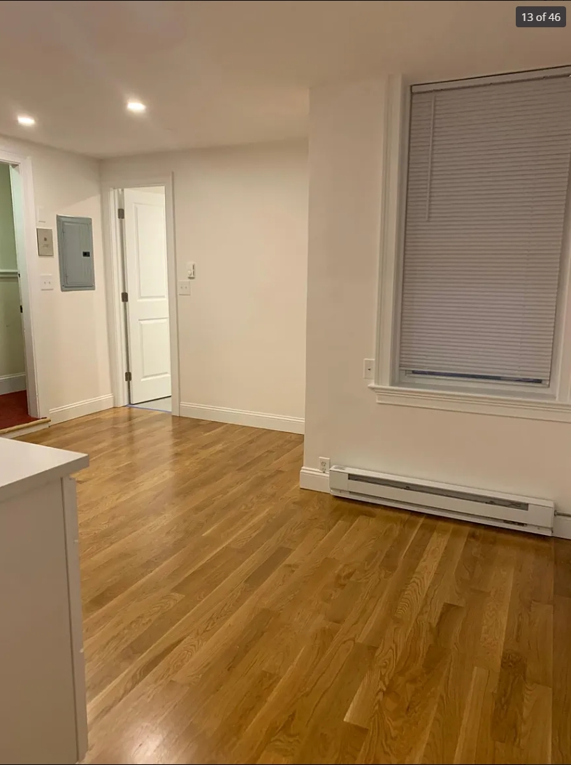 92 West Cedar, Beacon Hill