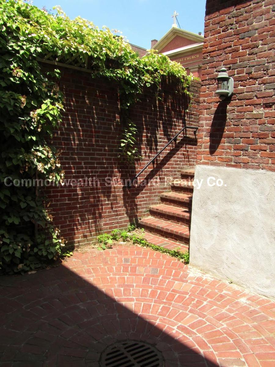 540 Massachusetts Ave, South End