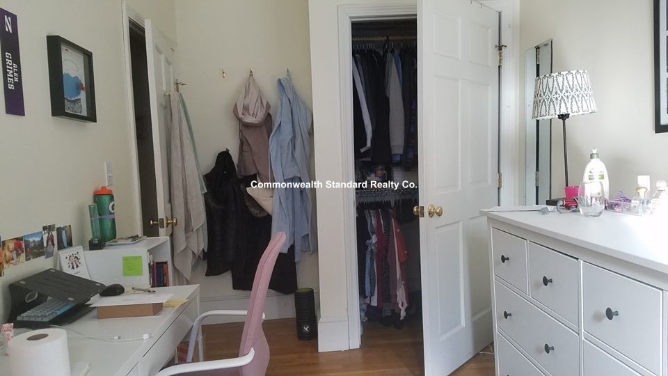 3 bed, 1 bath apartment for rent at 12 Hancock Unit 4, Beacon Hill — photo 12 of 20