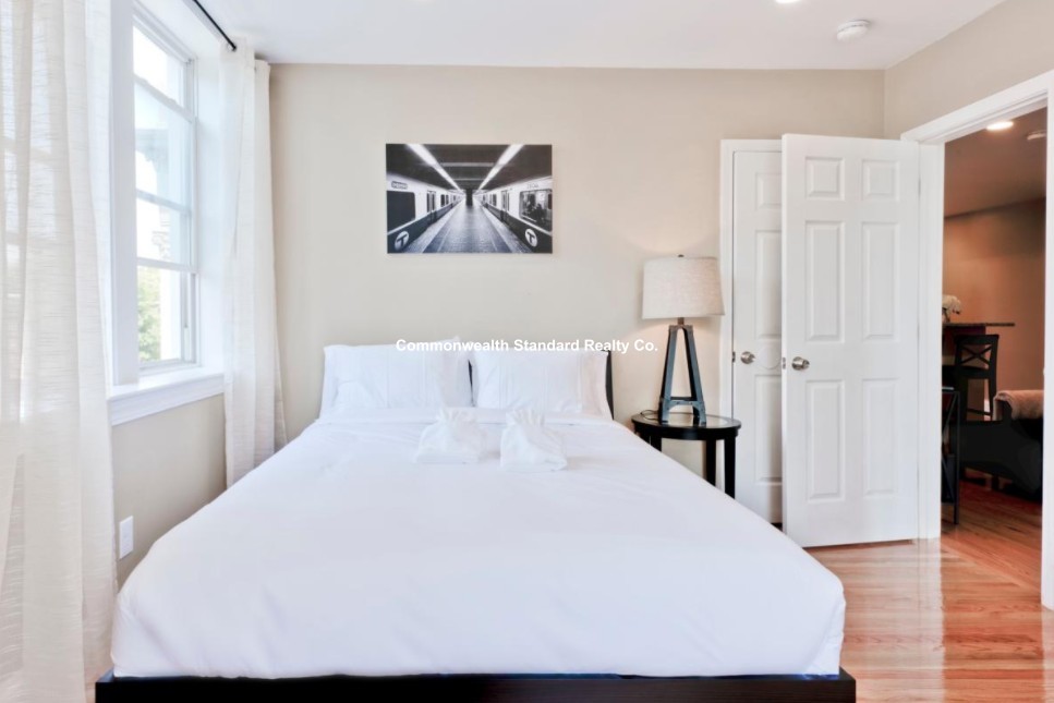 3 bed, 1 bath apartment for rent at 328 Saint Paul St Unit 6, Coolidge Corner — photo 6 of 13