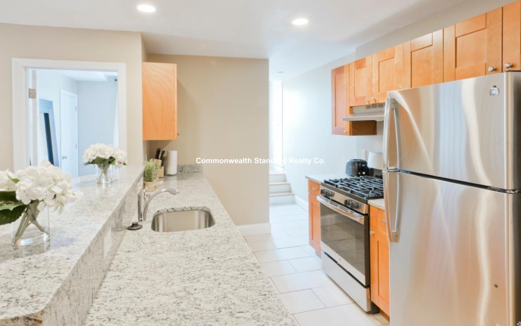3 bed, 1 bath apartment for rent at 328 Saint Paul St Unit 6, Coolidge Corner — photo 8 of 13