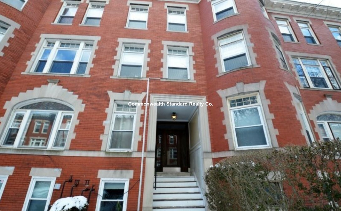 10 Strathmore Rd, Brookline