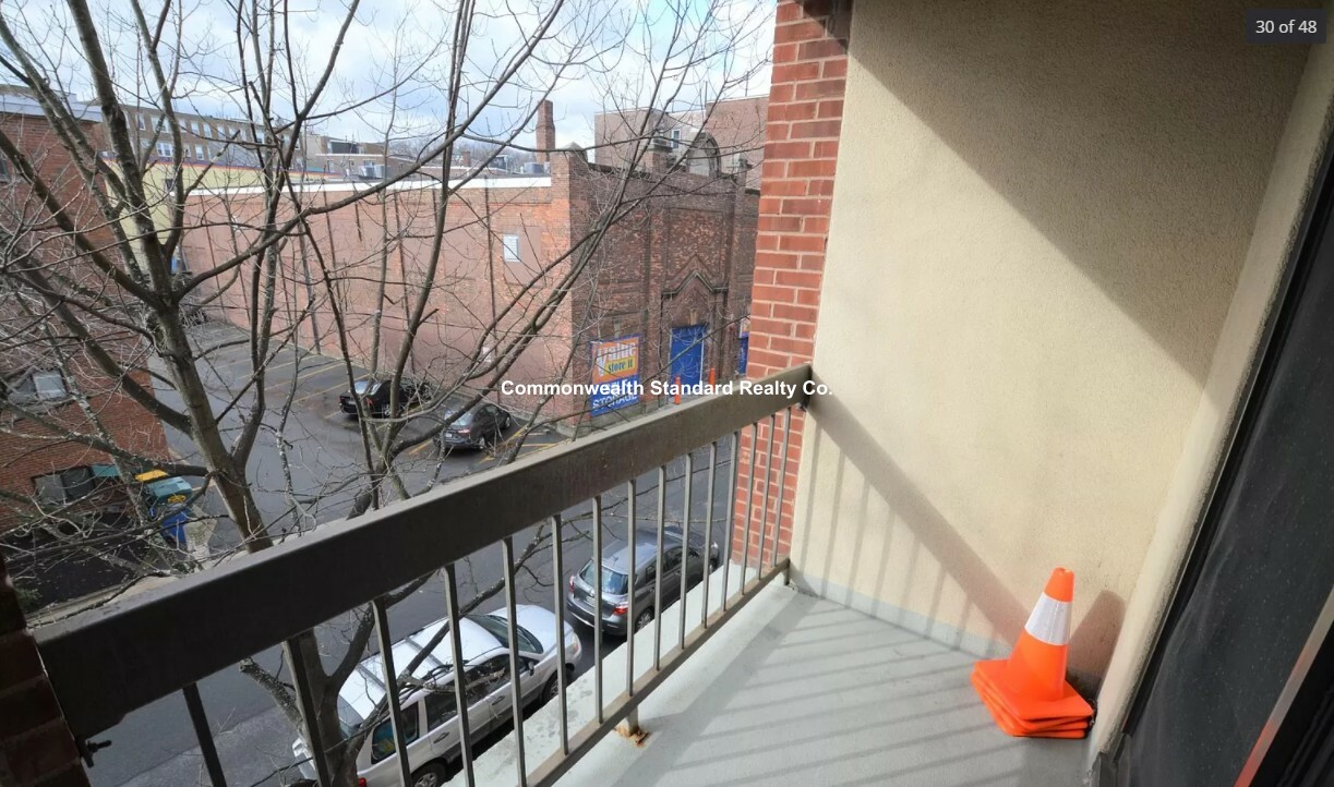 85 Brainerd Rd, Brighton