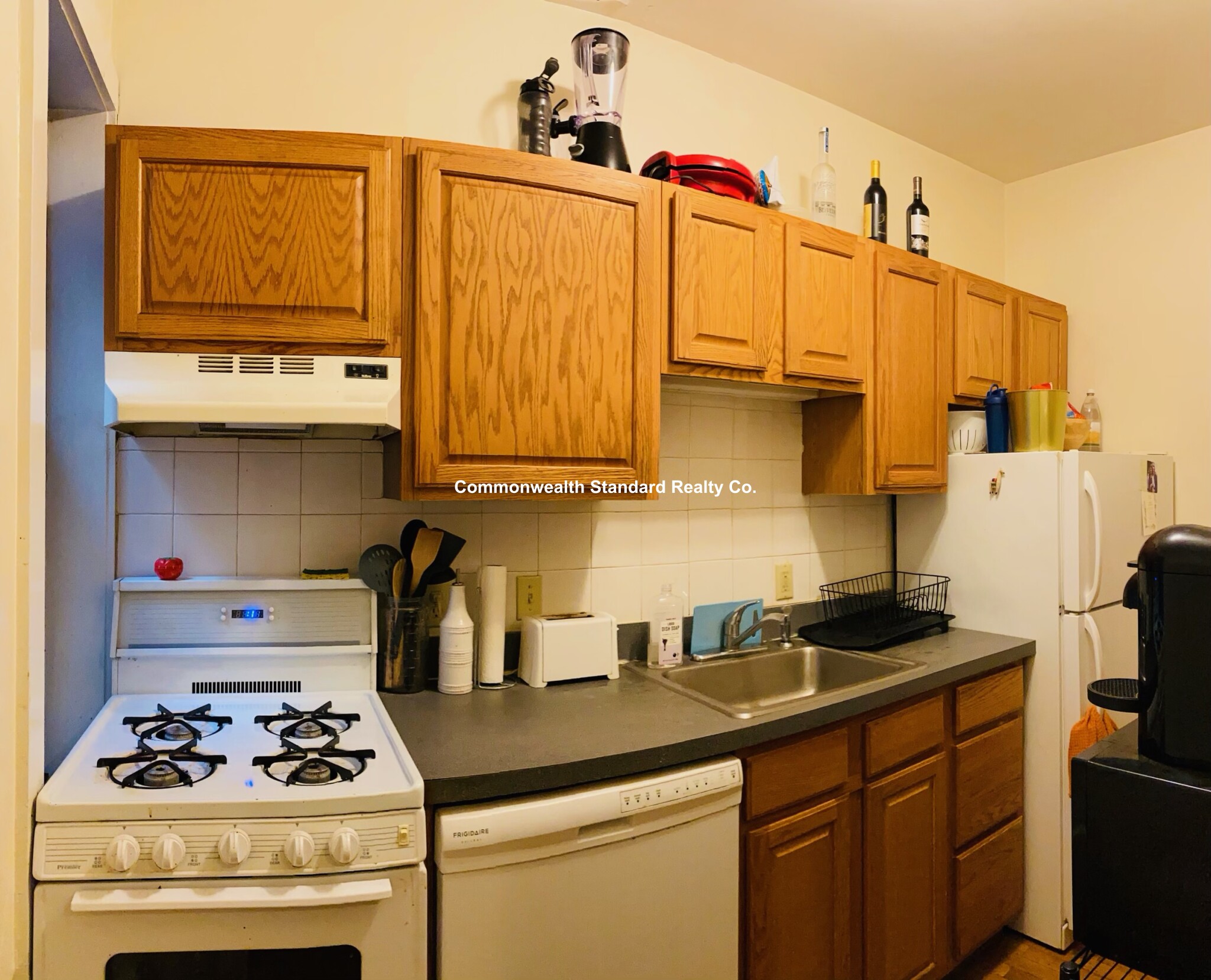2 bed, 1 bath apartment for rent at 1340 Commonwealth Ave Unit 6, Allston — photo 4 of 6