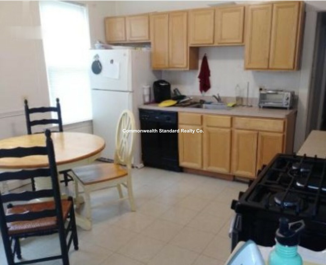 7 Gardner Ter, Allston