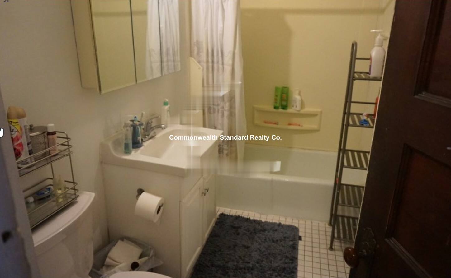 7 Gardner Ter, Allston