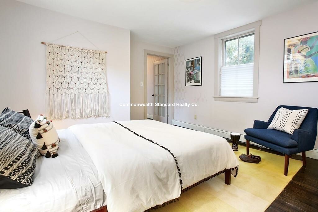 1 bed, 1 bath apartment for rent at 68 Boynton Unit 2, Jamaica Plain — photo 2 of 7