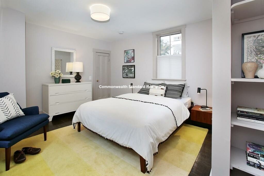 1 bed, 1 bath apartment for rent at 68 Boynton Unit 2, Jamaica Plain — photo 1 of 7