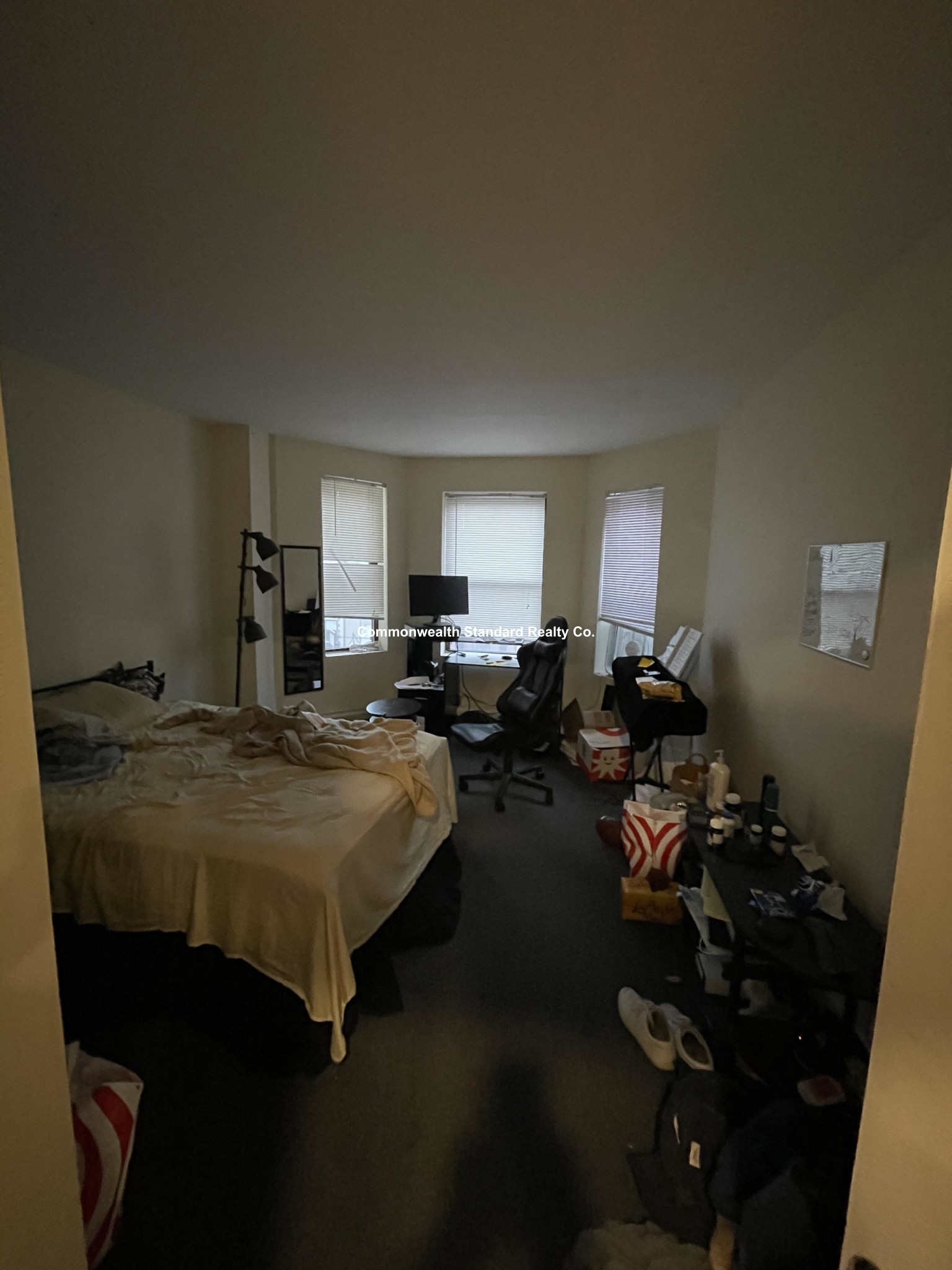 3 bed, 1 bath apartment for rent at 833 Beacon St Unit 401, Fenway — photo 8 of 10