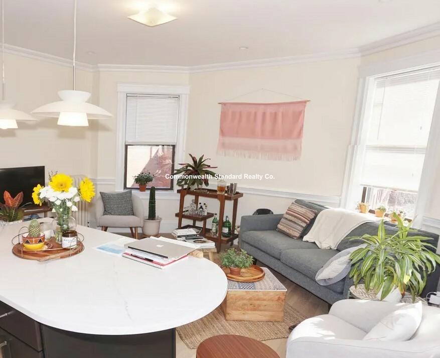 1340 Commonwealth Ave, Brighton