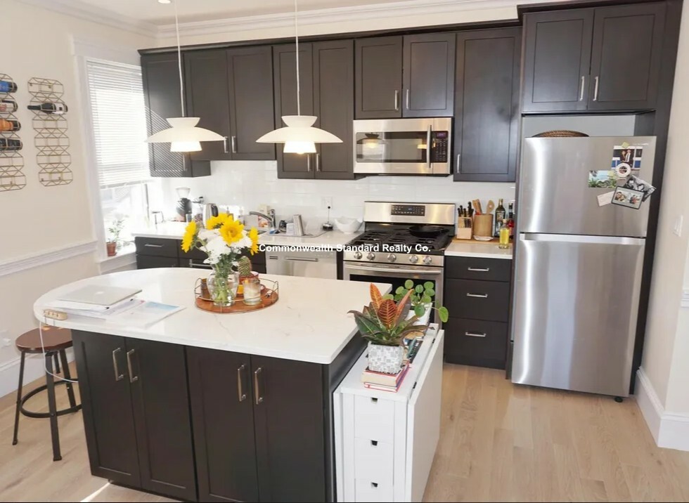 1340 Commonwealth Ave, Brighton