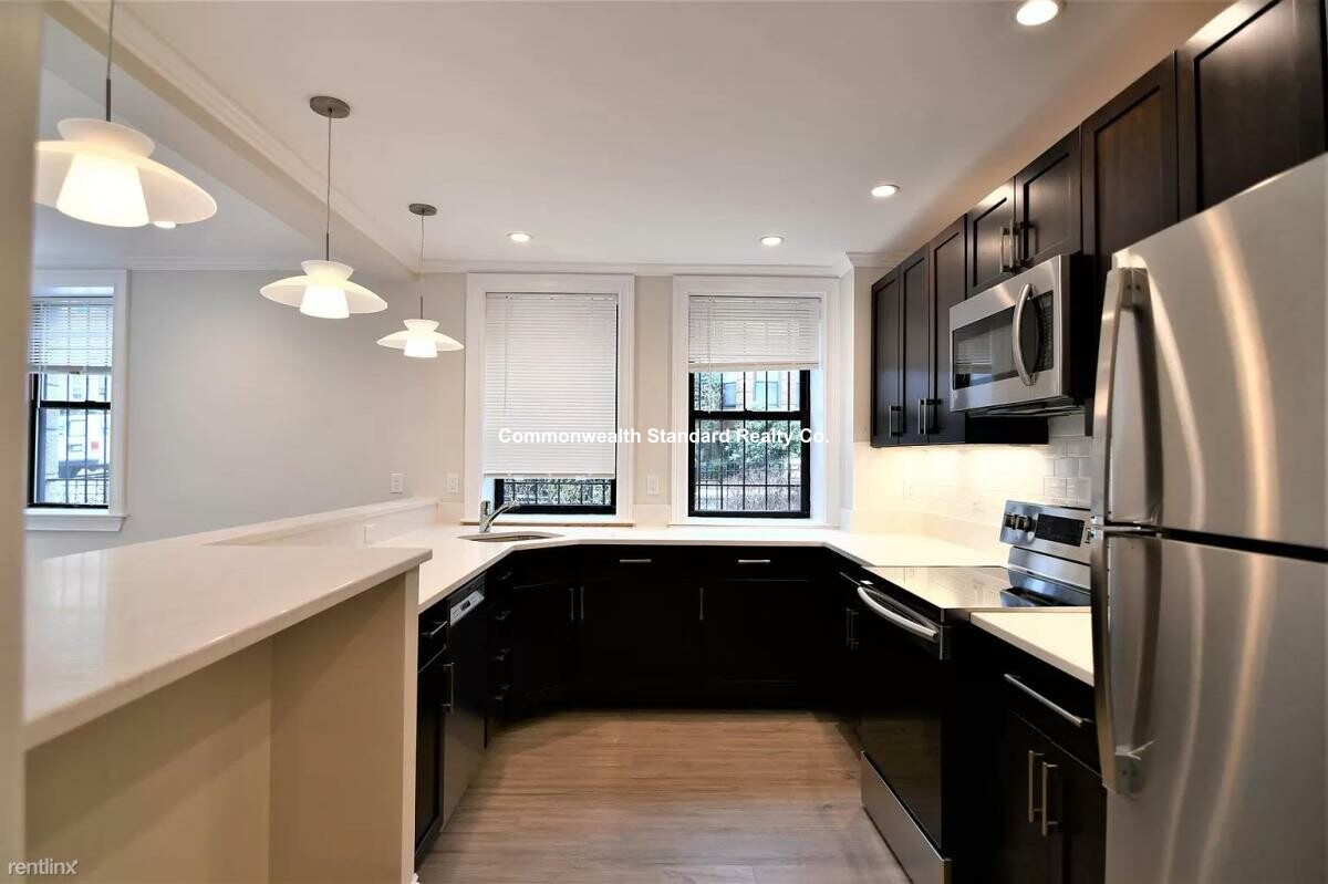 2 bed, 1 bath apartment for rent at 31 Glenville Ave Unit A, Allston — photo 6 of 10