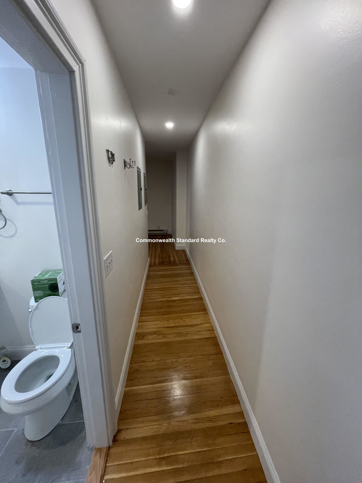 92 W Cedar, Beacon Hill