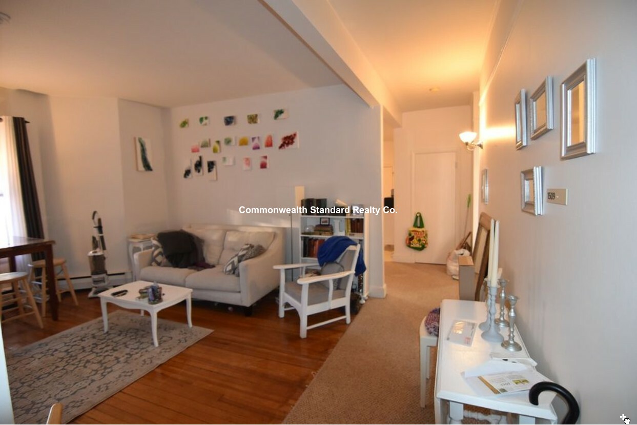 52 Parkman, Coolidge Corner