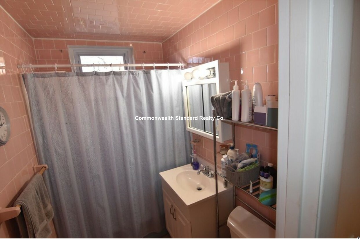 52 Parkman, Coolidge Corner