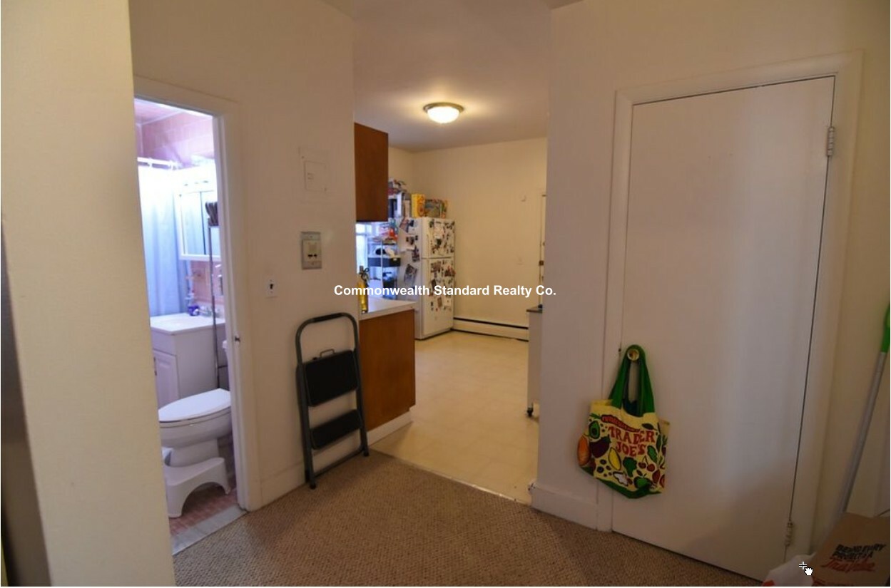 52 Parkman, Coolidge Corner