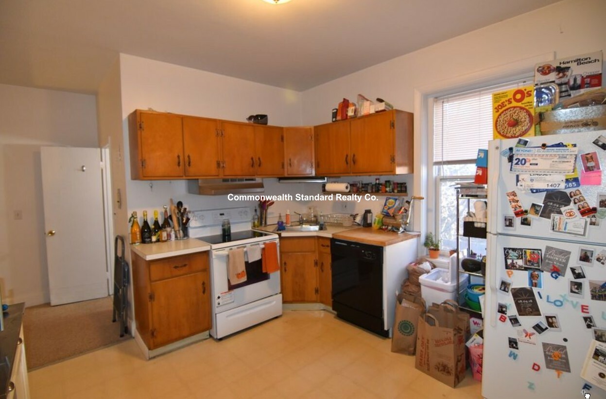 52 Parkman, Coolidge Corner