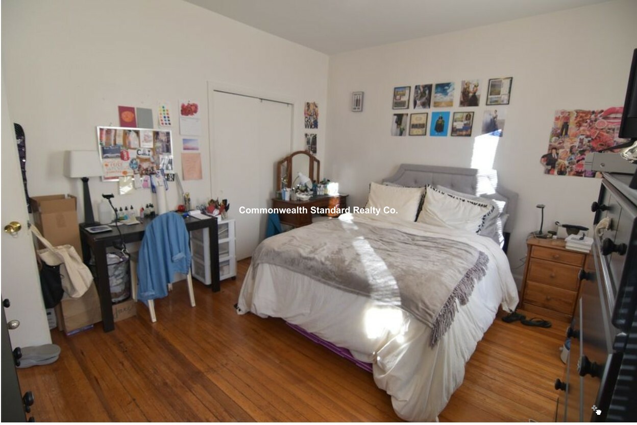 52 Parkman, Coolidge Corner