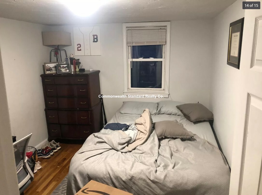 5 bed, 2 bath apartment for rent at 442 West 4th St Unit 2, South Boston — photo 11 of 14