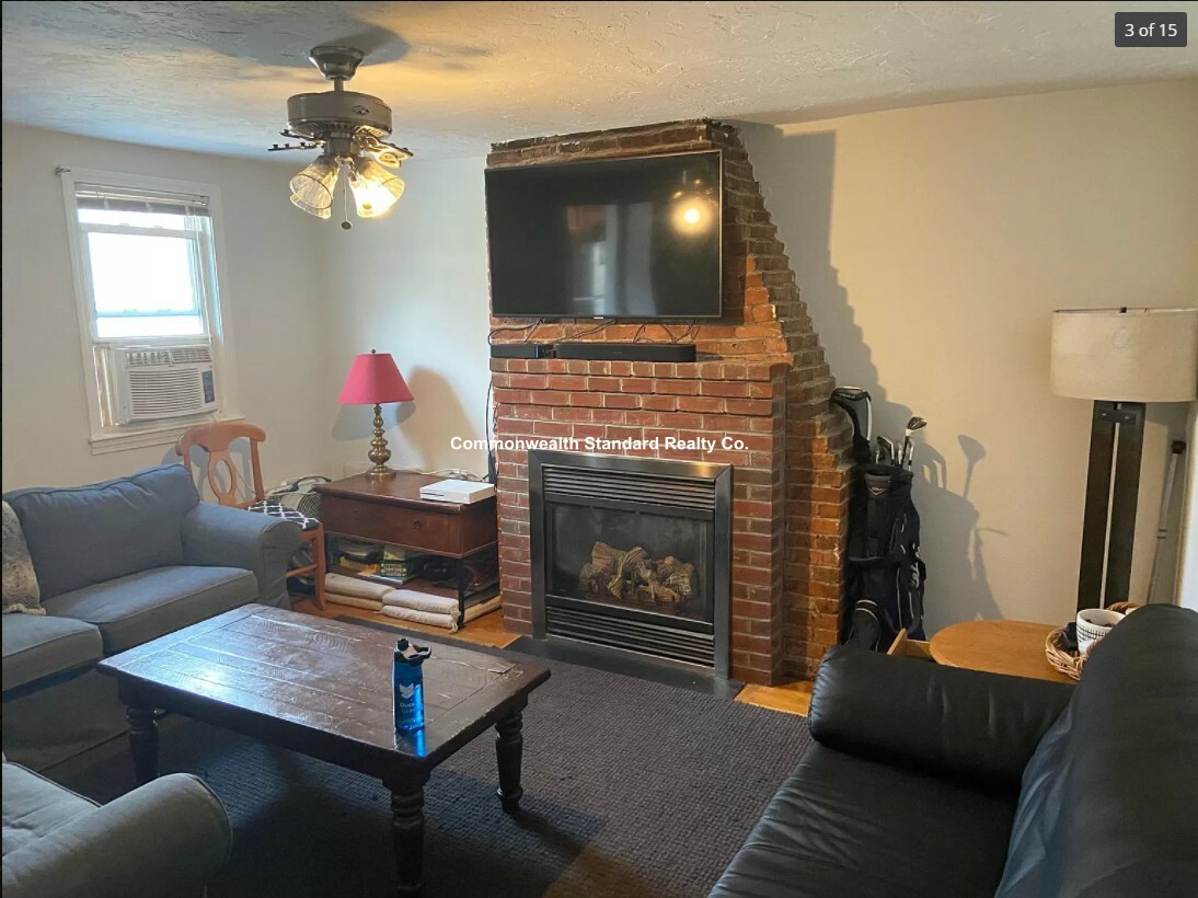 5 bed, 2 bath apartment for rent at 442 West 4th St Unit 2, South Boston — photo 8 of 14