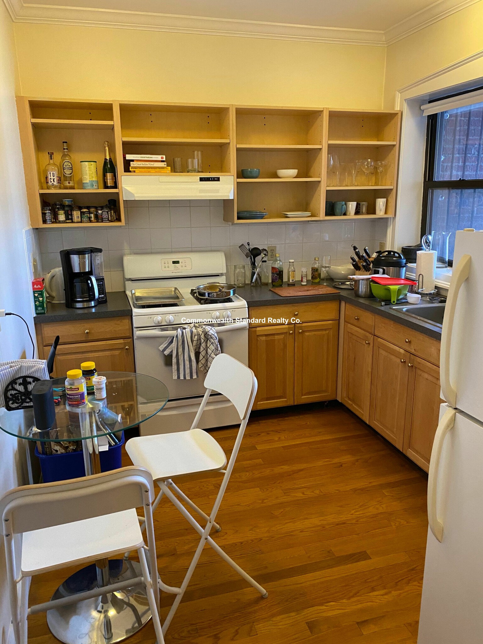 4 Park Vale Ave, Allston