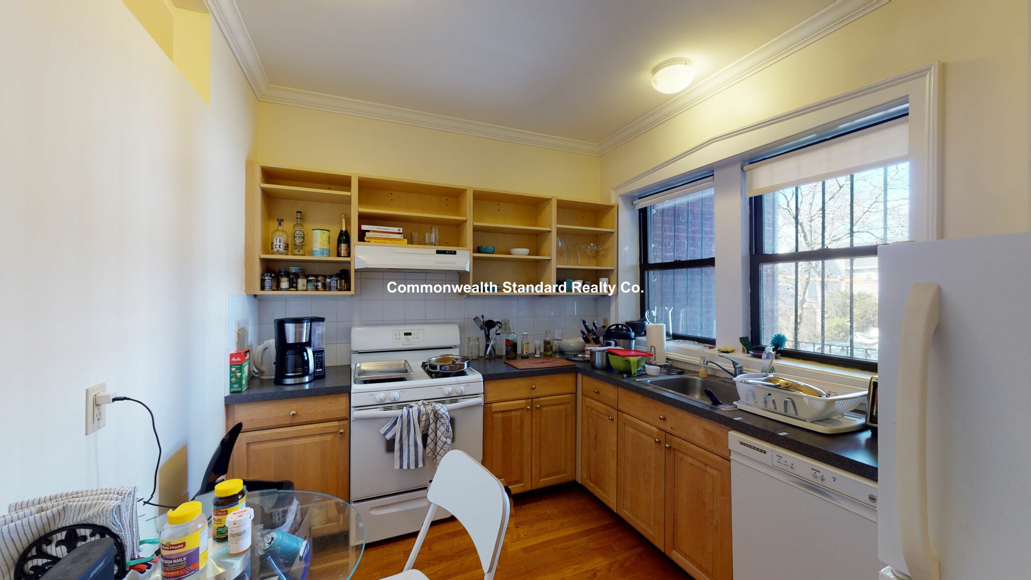 4 Park Vale Ave, Allston