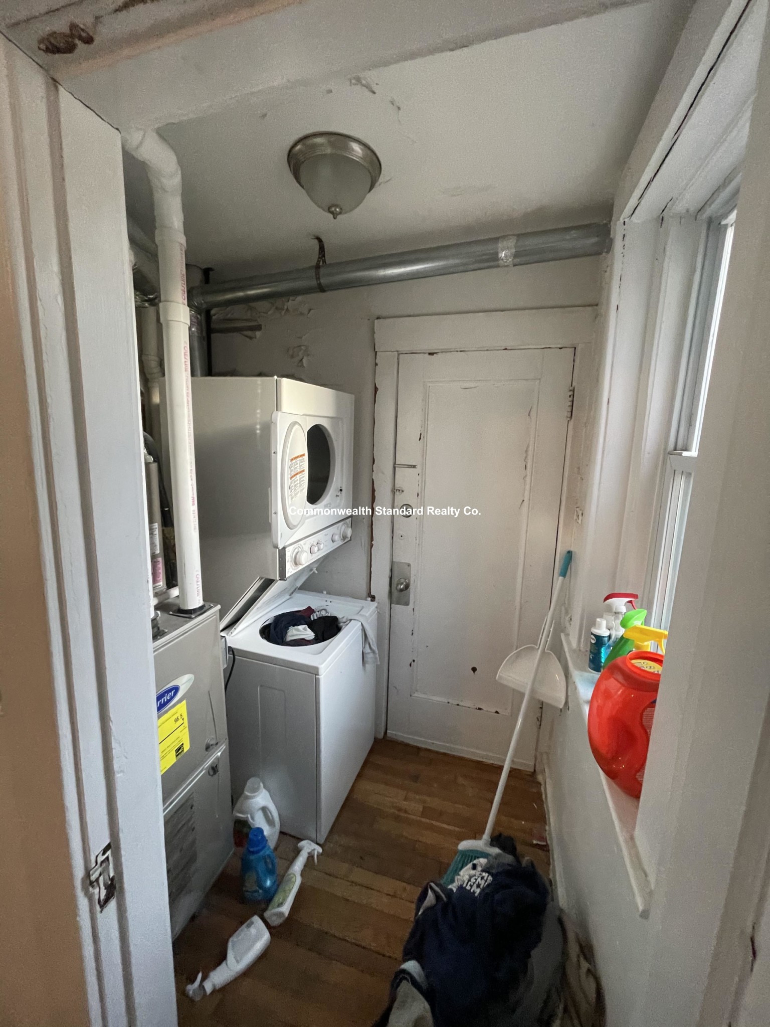 3 bed, 1 bath apartment for rent at 489 West Broadway Unit 3, South Boston — photo 3 of 8