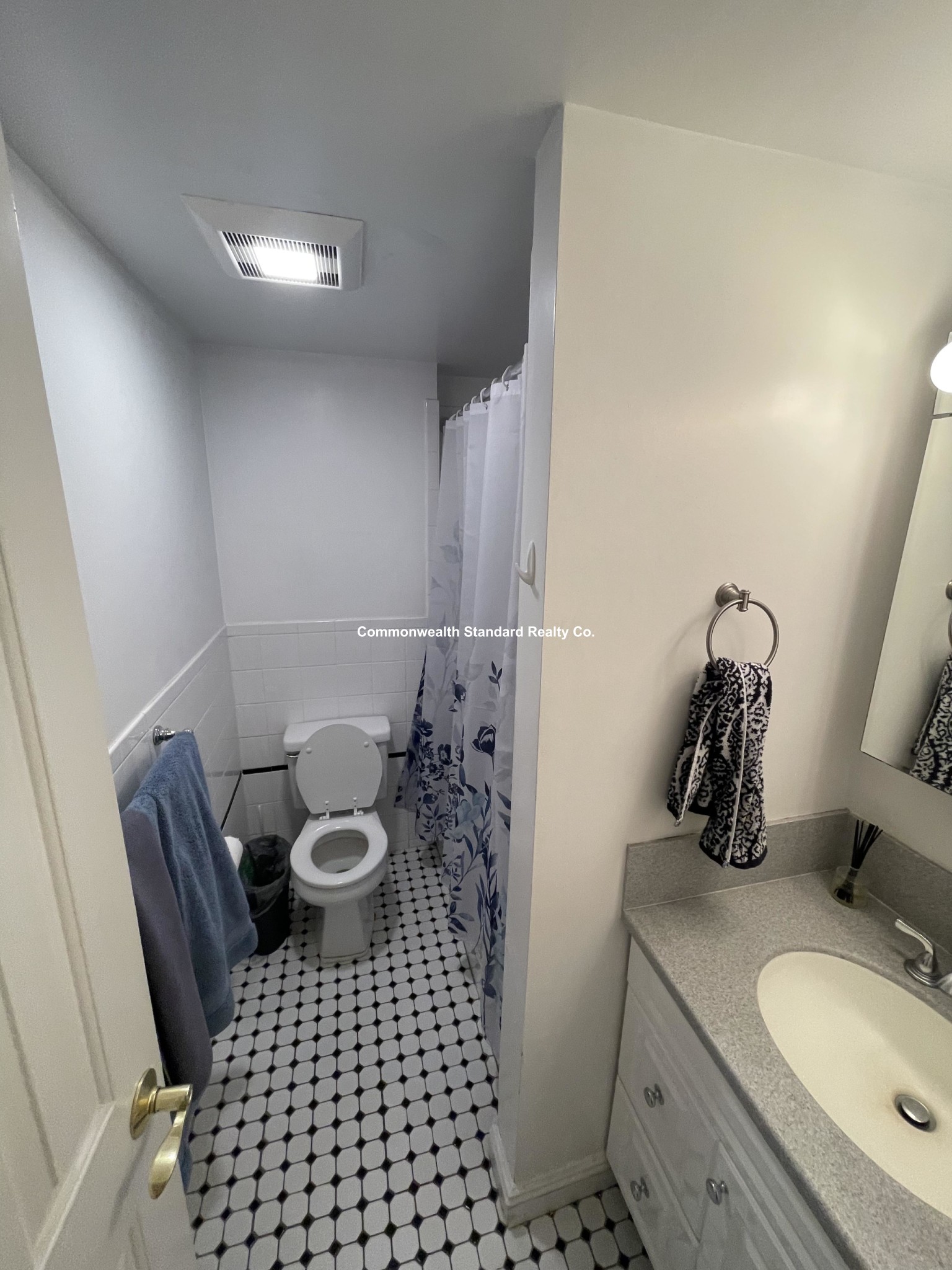 2 bed, 1 bath apartment for rent at 20 Lime St Unit A, Beacon Hill — photo 18 of 32
