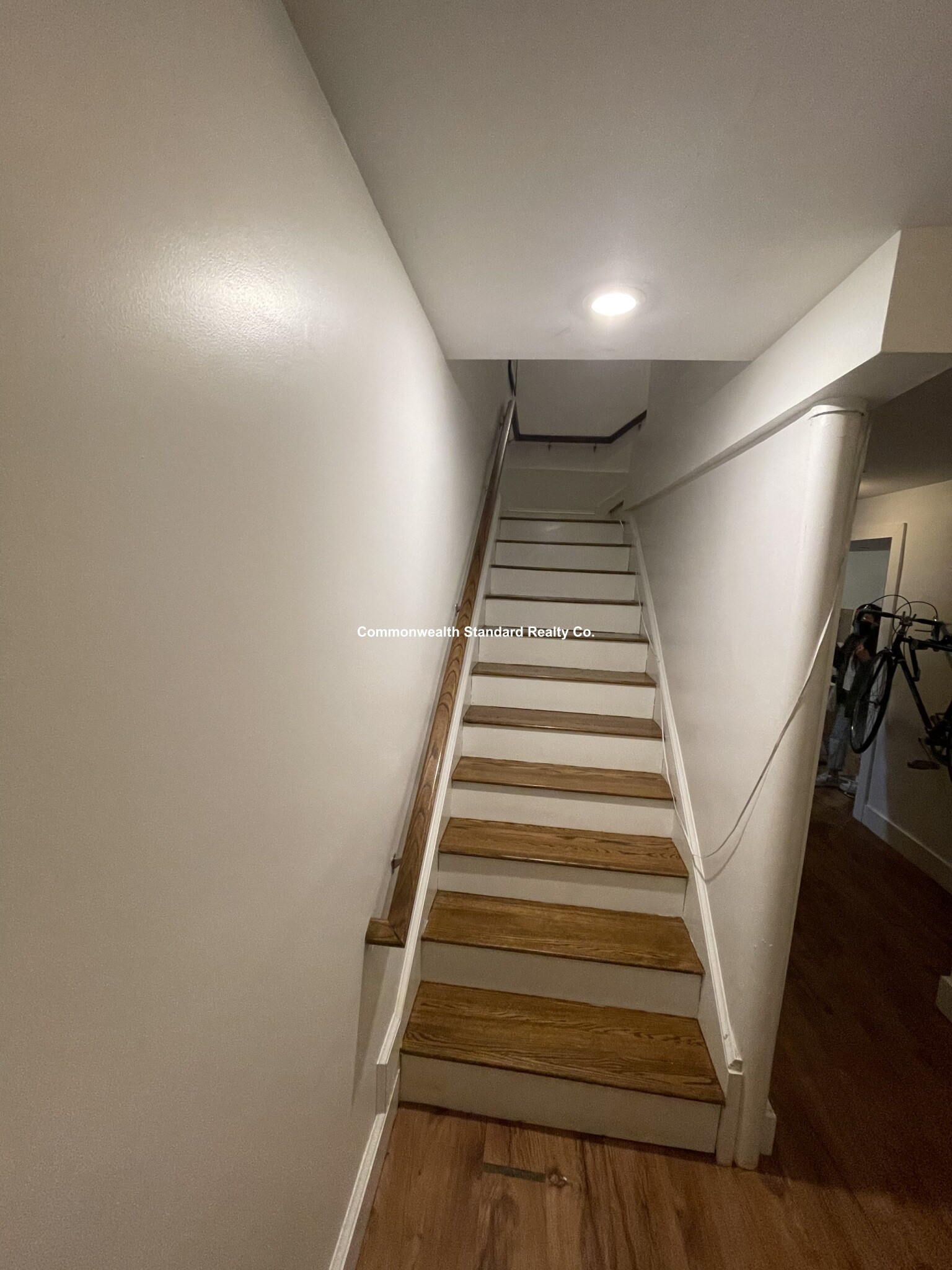 4 bed, 2 bath apartment for rent at 376 Windsor St Unit 1, Kendall Square — photo 4 of 11
