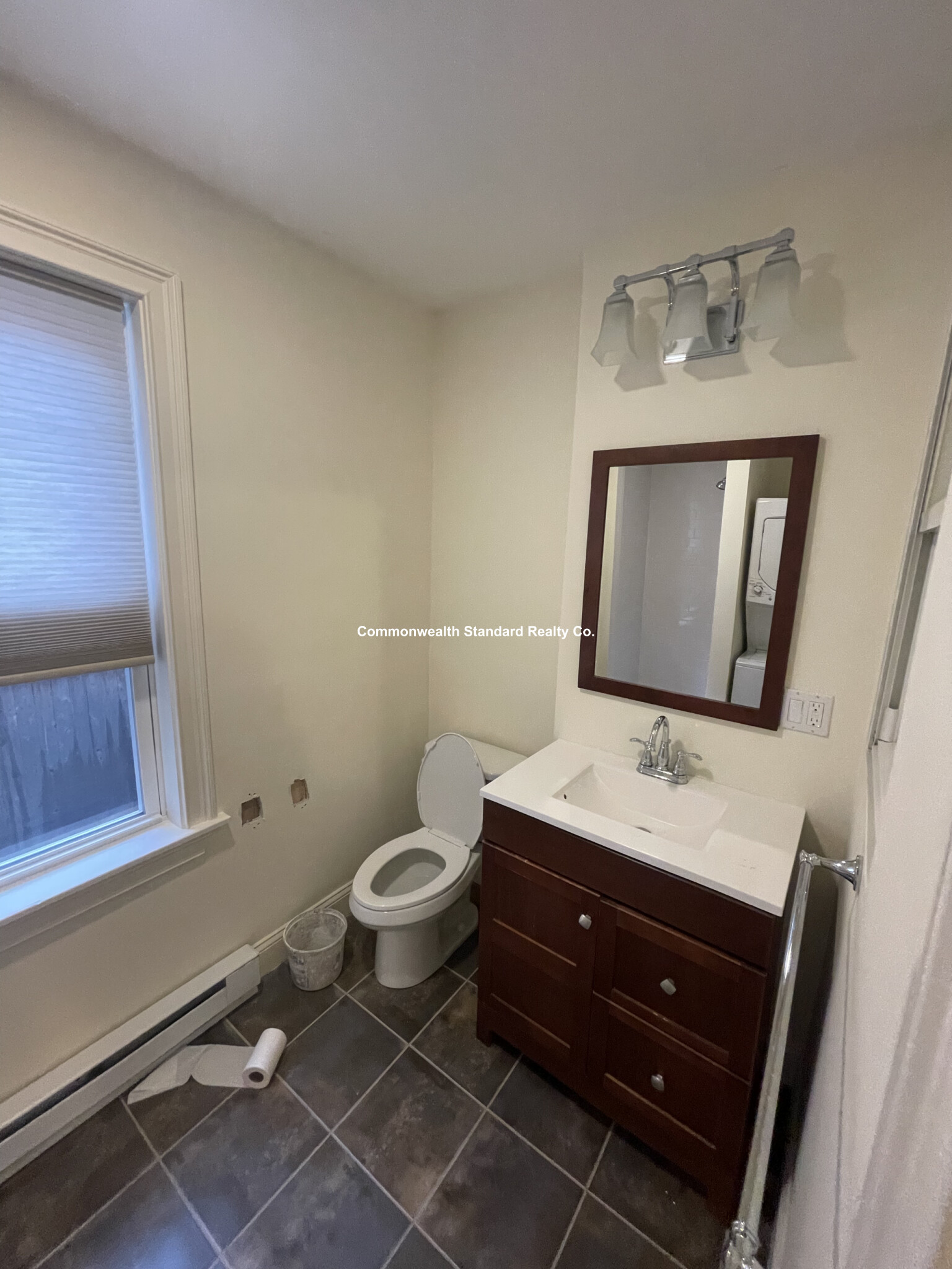 17 Hillside Rd, Newton Highlands