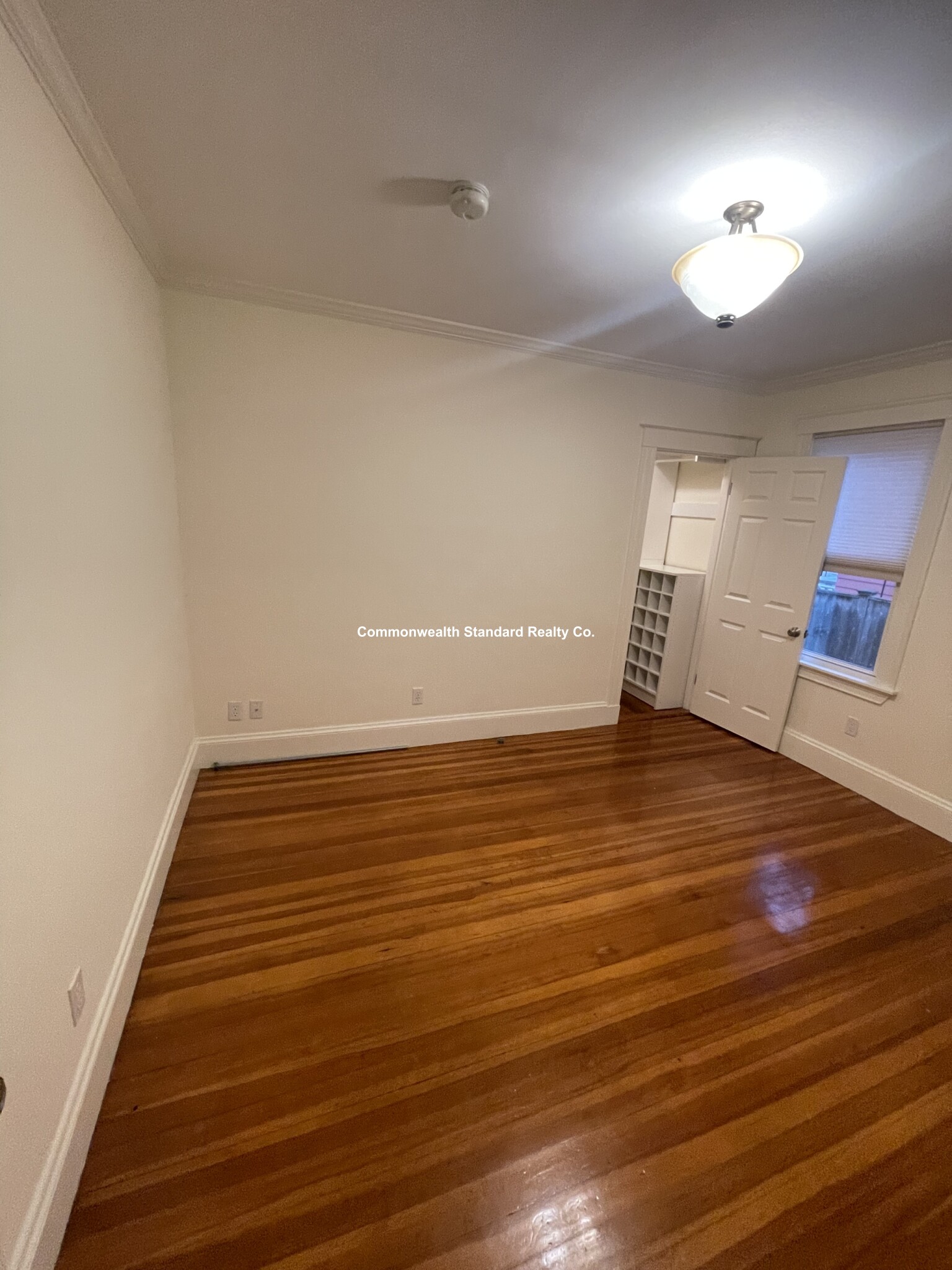 17 Hillside Rd, Newton Highlands