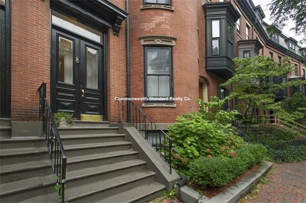 Studio bed, 1 bath apartment for rent at 8 Brimmer St Unit 1A, Beacon Hill
