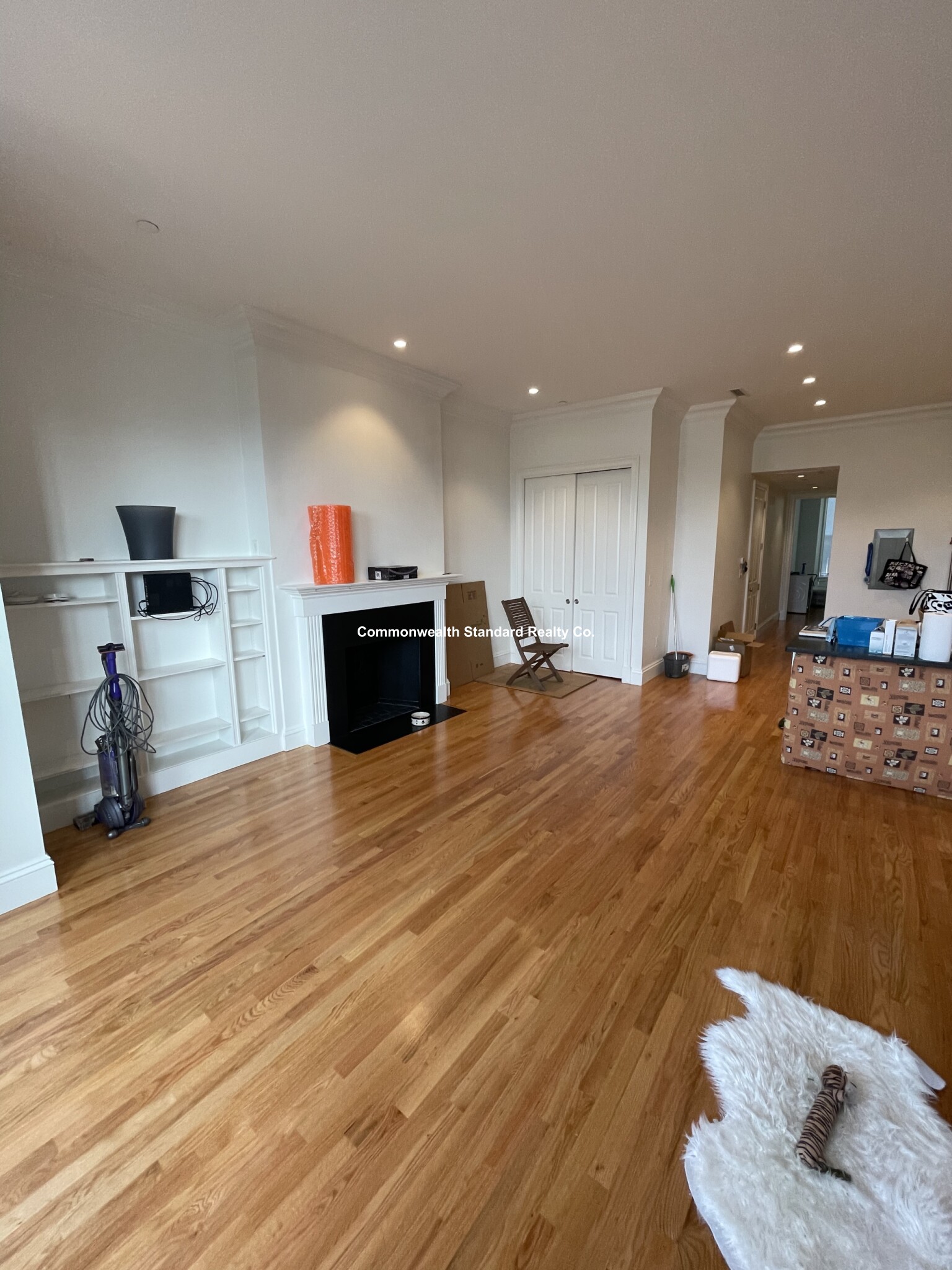 1 bed, 1 bath apartment for rent at 300 Beacon St Unit 2, Back Bay — photo 17 of 36