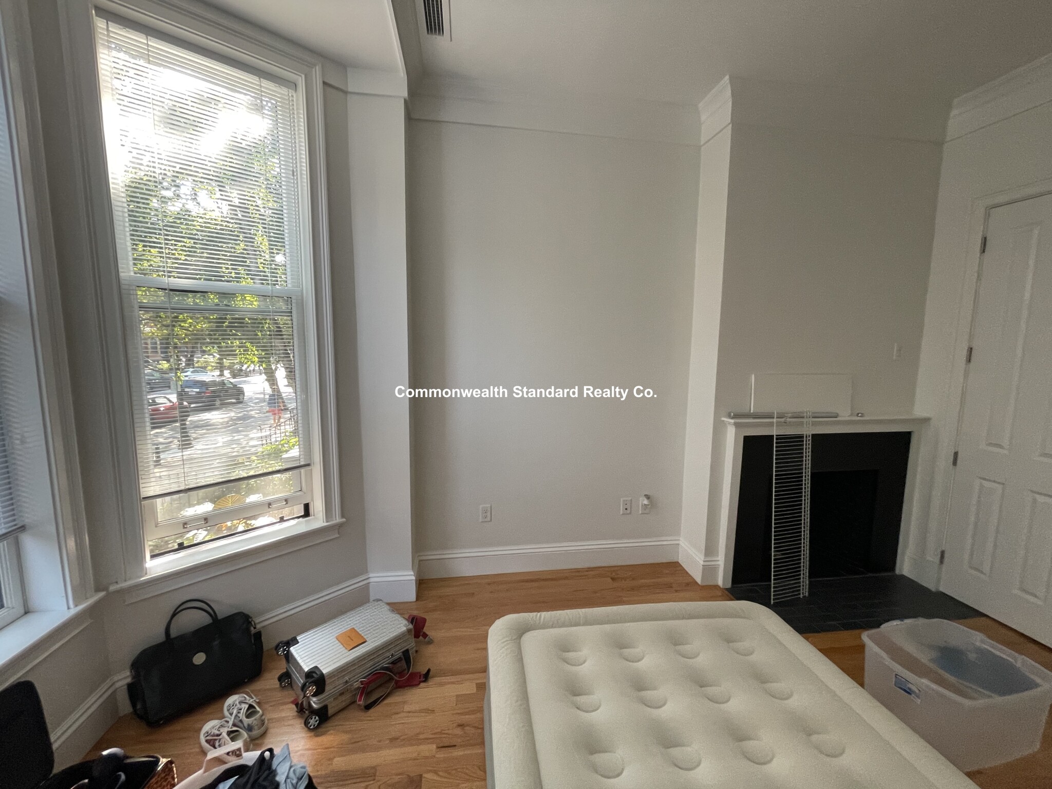 1 bed, 1 bath apartment for rent at 300 Beacon St Unit 2, Back Bay — photo 24 of 36