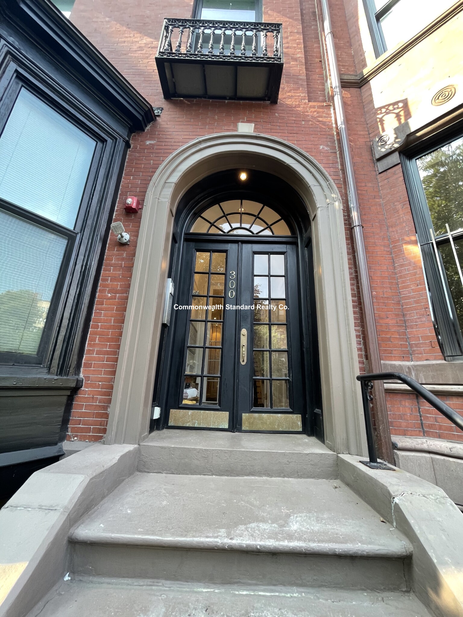 1 bed, 1 bath apartment for rent at 300 Beacon St Unit 2, Back Bay — photo 31 of 36