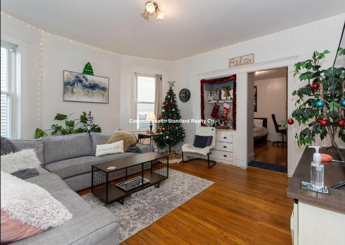 7 Gardner Ter, Allston