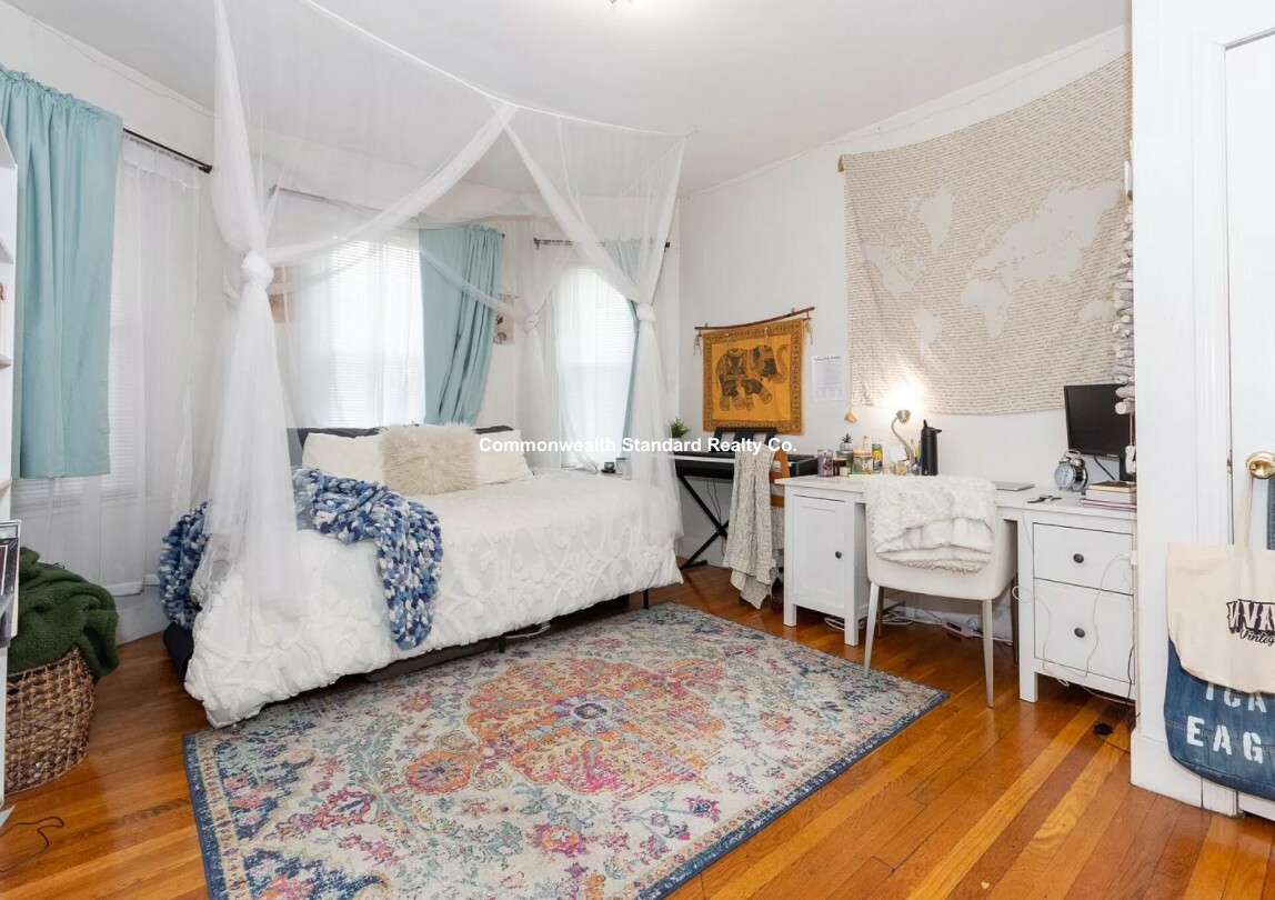 7 Gardner Ter, Allston