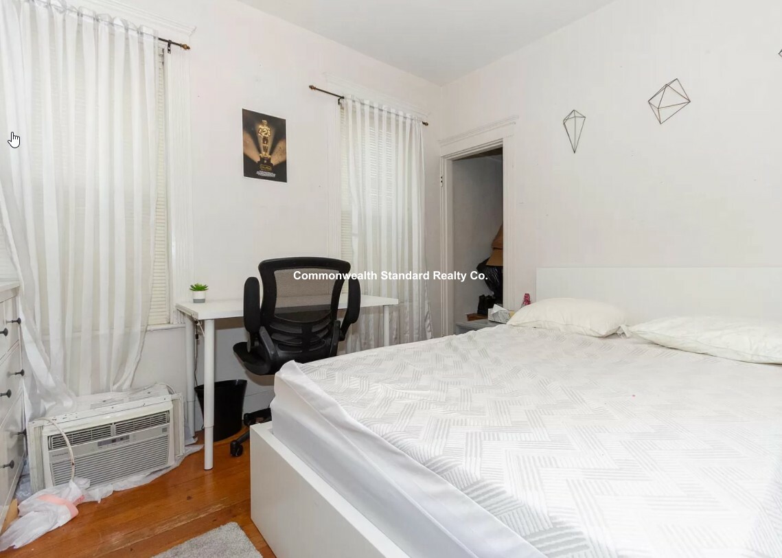 7 Gardner Ter, Allston