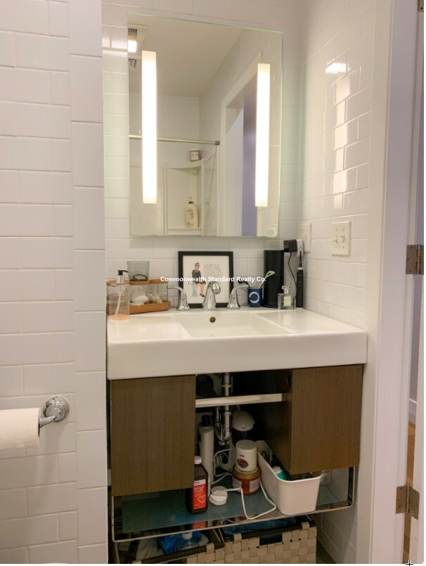 33 Anderson, Beacon Hill