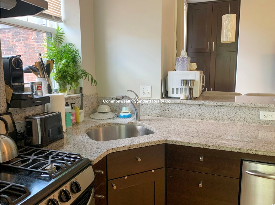 33 Anderson, Beacon Hill