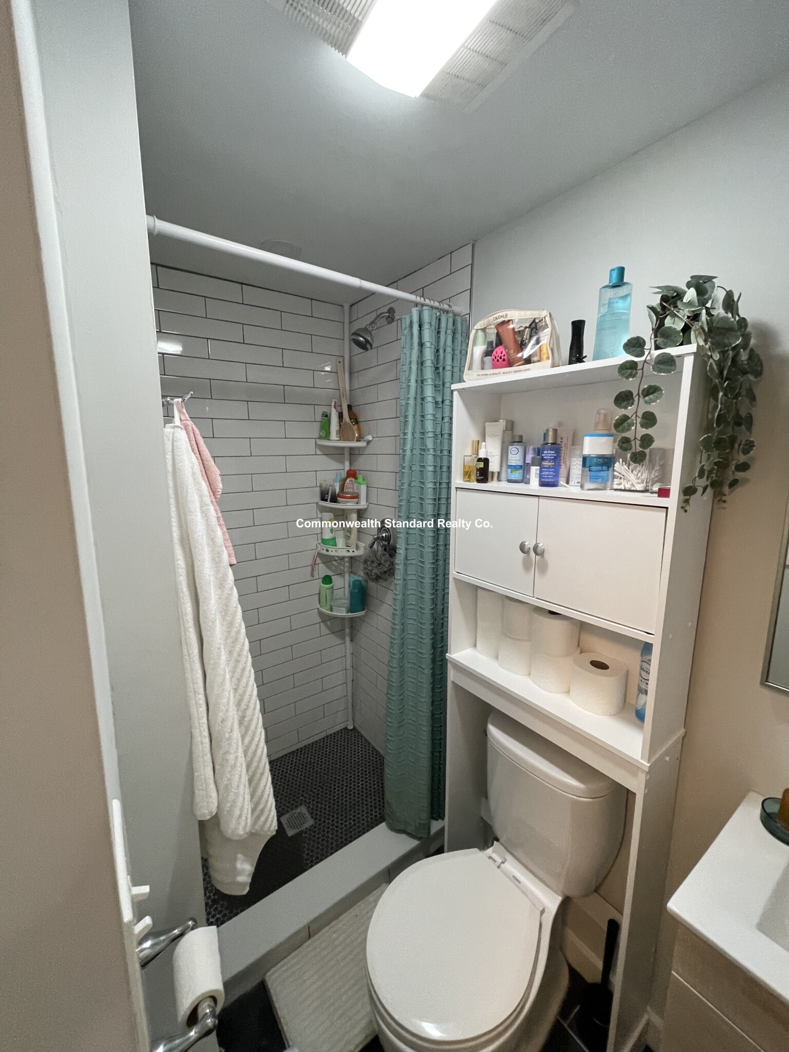 3 bed, 1 bath apartment for rent at 13 Margaret St Unit 1, North End — photo 6 of 14