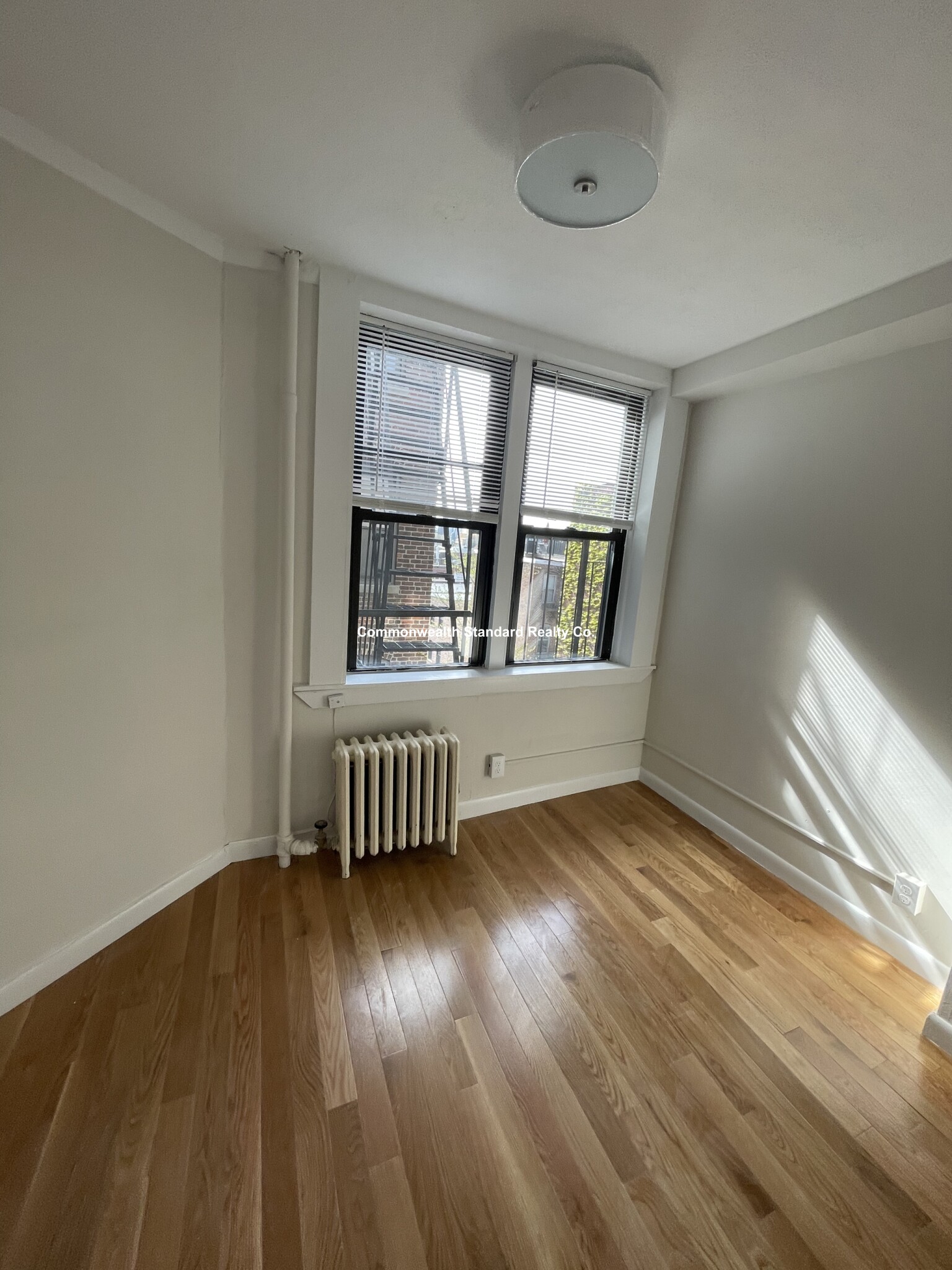 2 bed, 1 bath apartment for rent at 35 Grove St Unit 9, Beacon Hill — photo 5 of 17