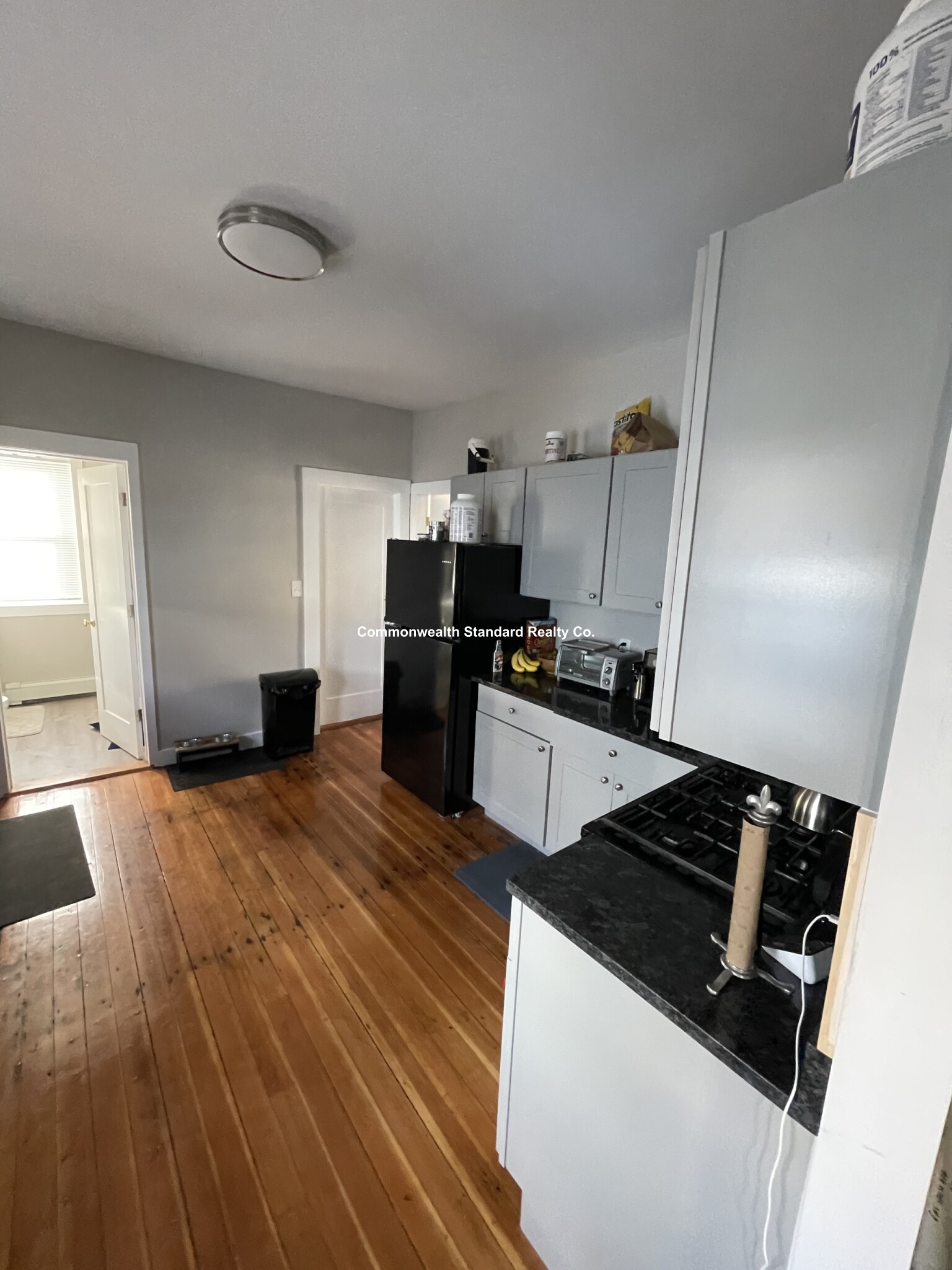 4 bed, 2 bath apartment for rent at 60 Elm St Unit 2, Davis Square — photo 5 of 27