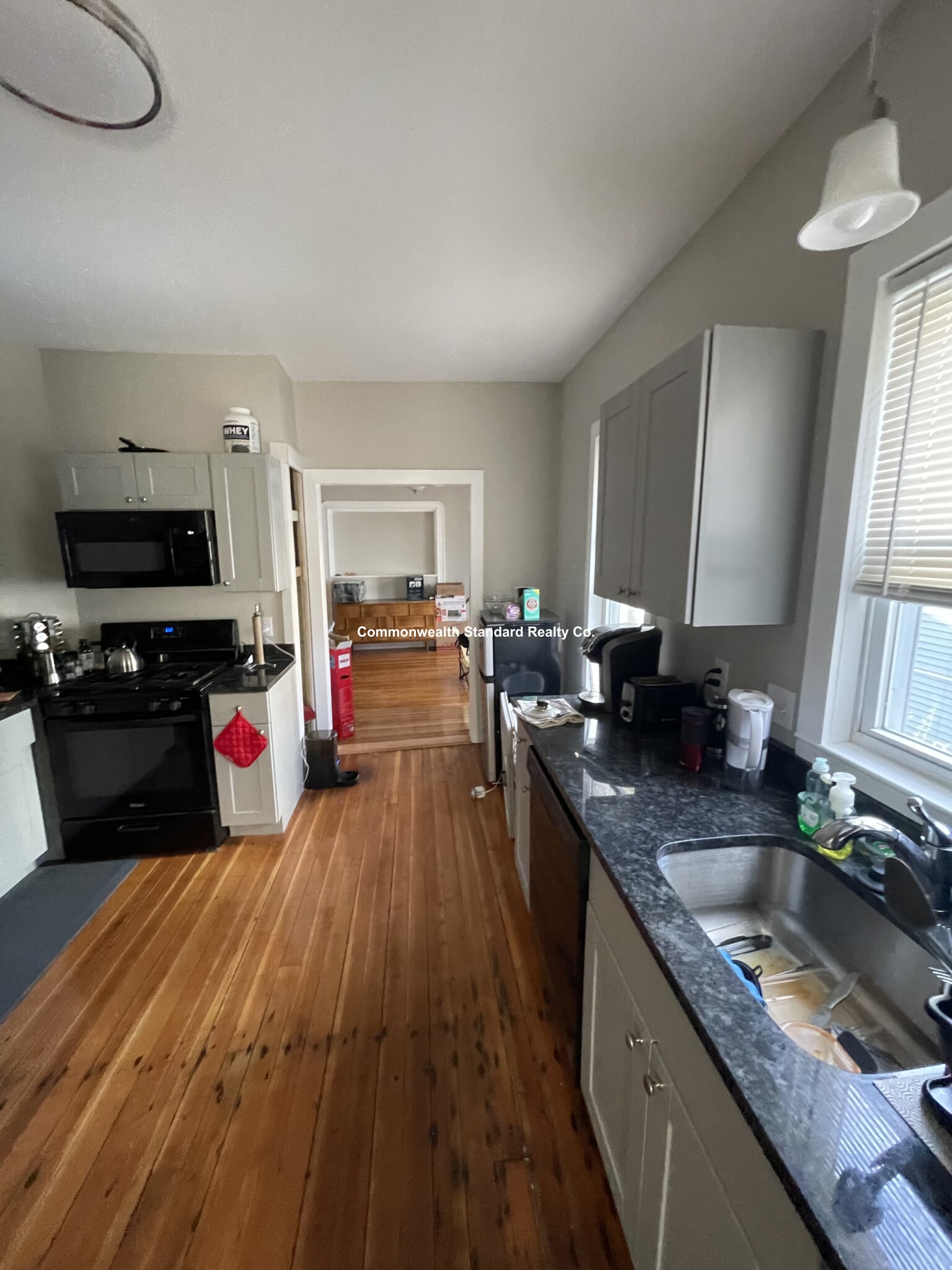 4 bed, 2 bath apartment for rent at 60 Elm St Unit 2, Davis Square — photo 24 of 27