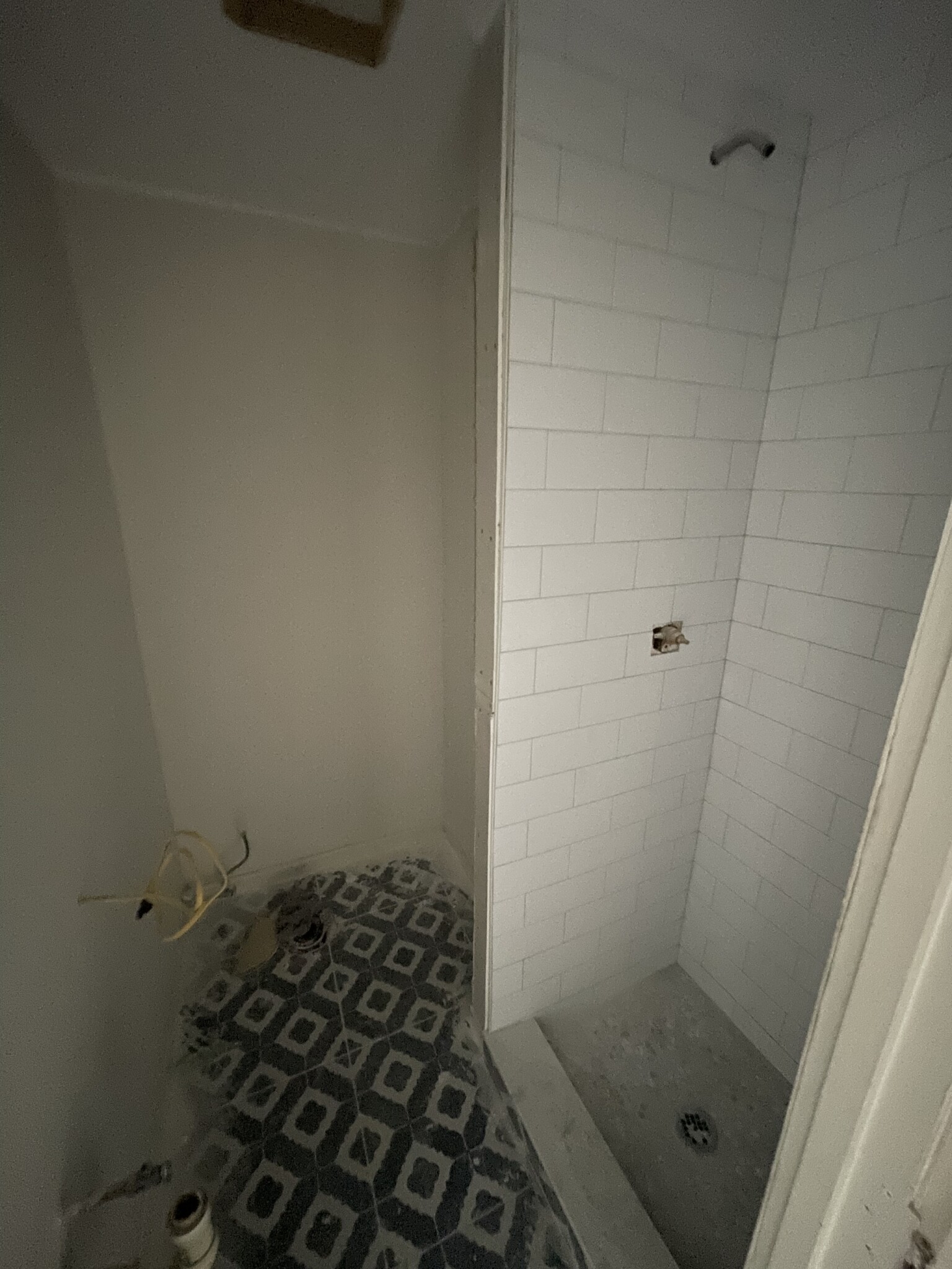 1 bed, 1 bath apartment for rent at 35 Grove St Unit 1, Beacon Hill — photo 22 of 24