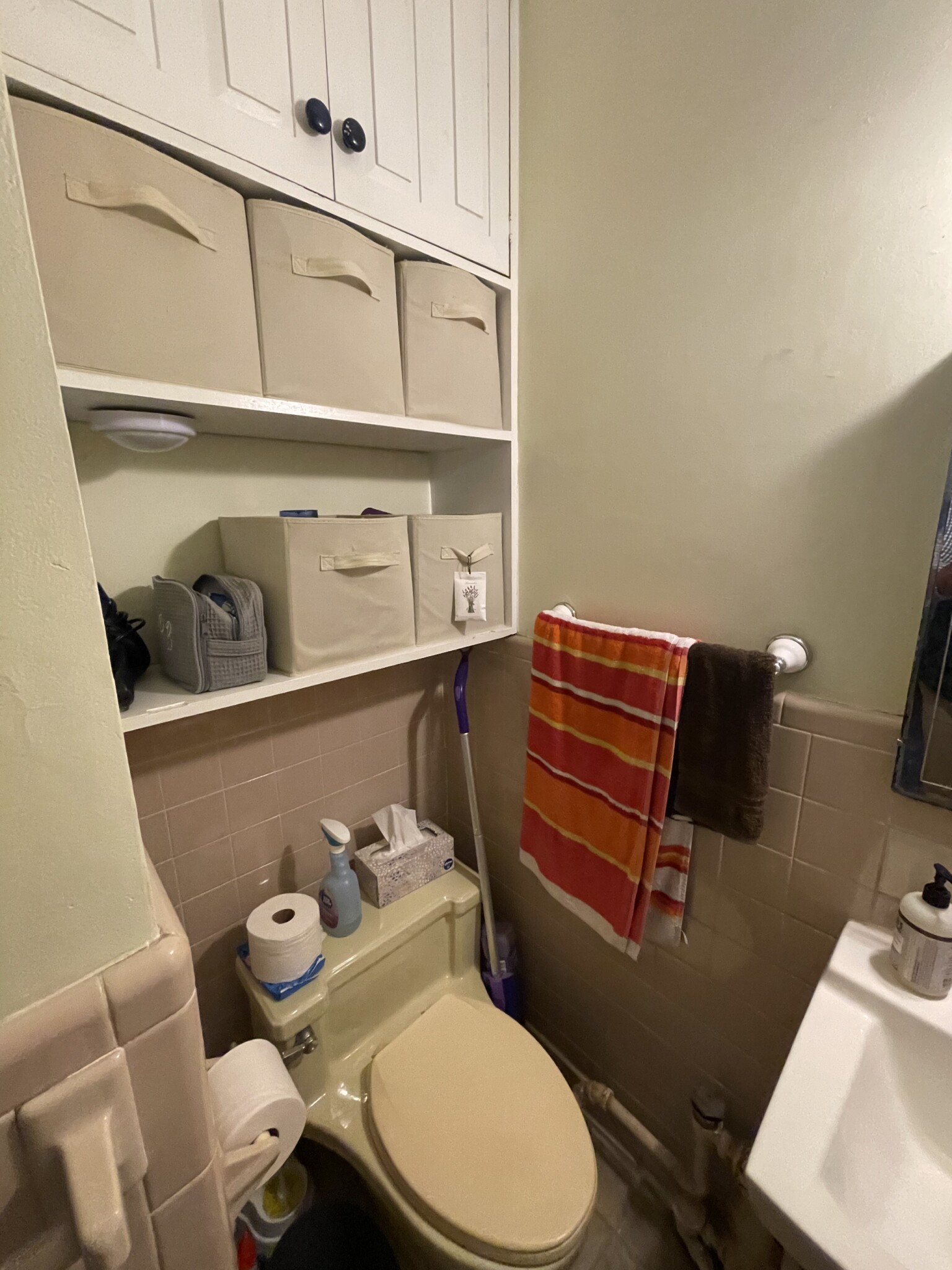 Studio bed, 1 bath apartment for rent at 8 Brimmer St Unit 1A, Beacon Hill — photo 8 of 14