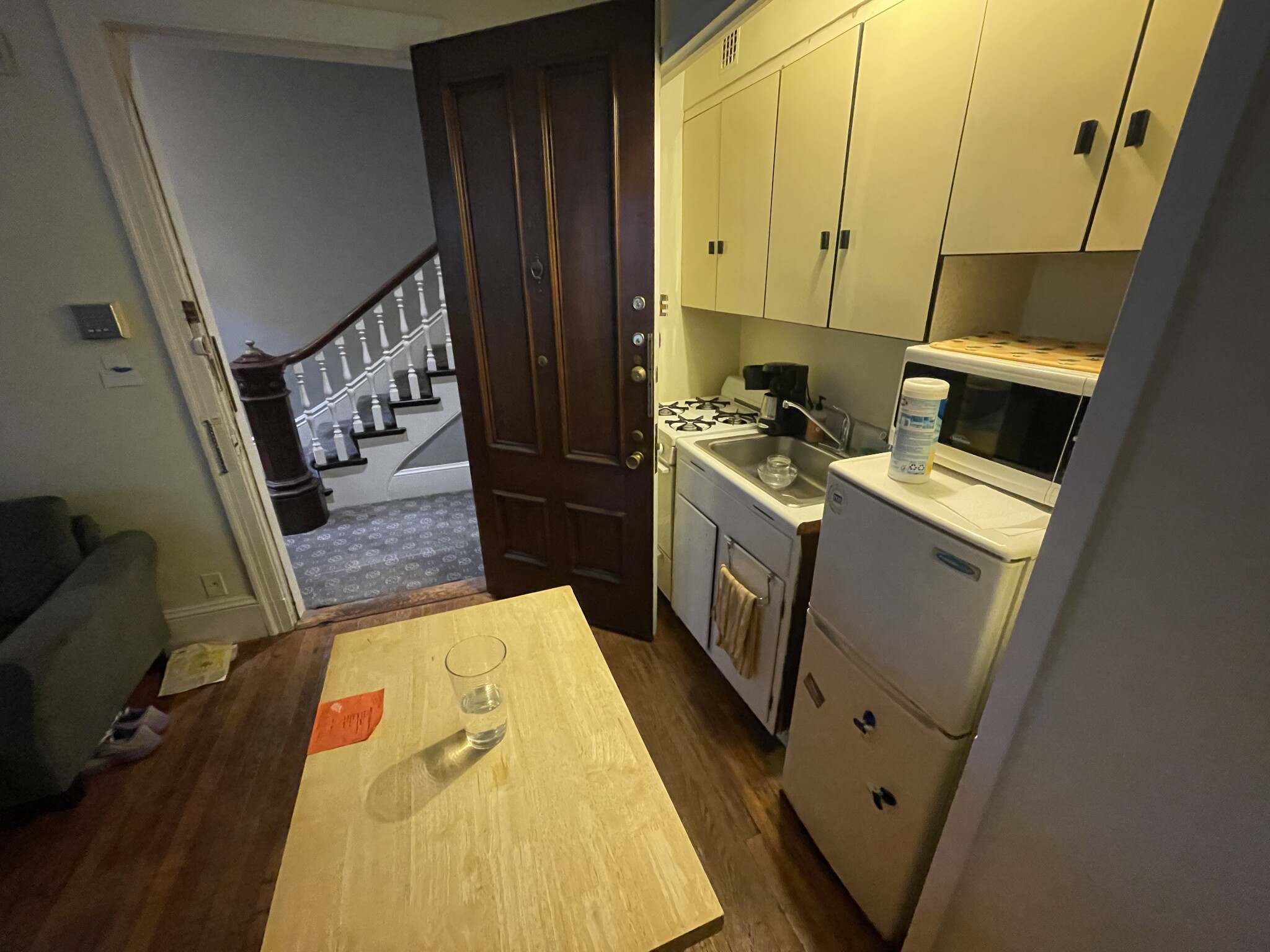 Studio bed, 1 bath apartment for rent at 8 Brimmer St Unit 1A, Beacon Hill — photo 11 of 14