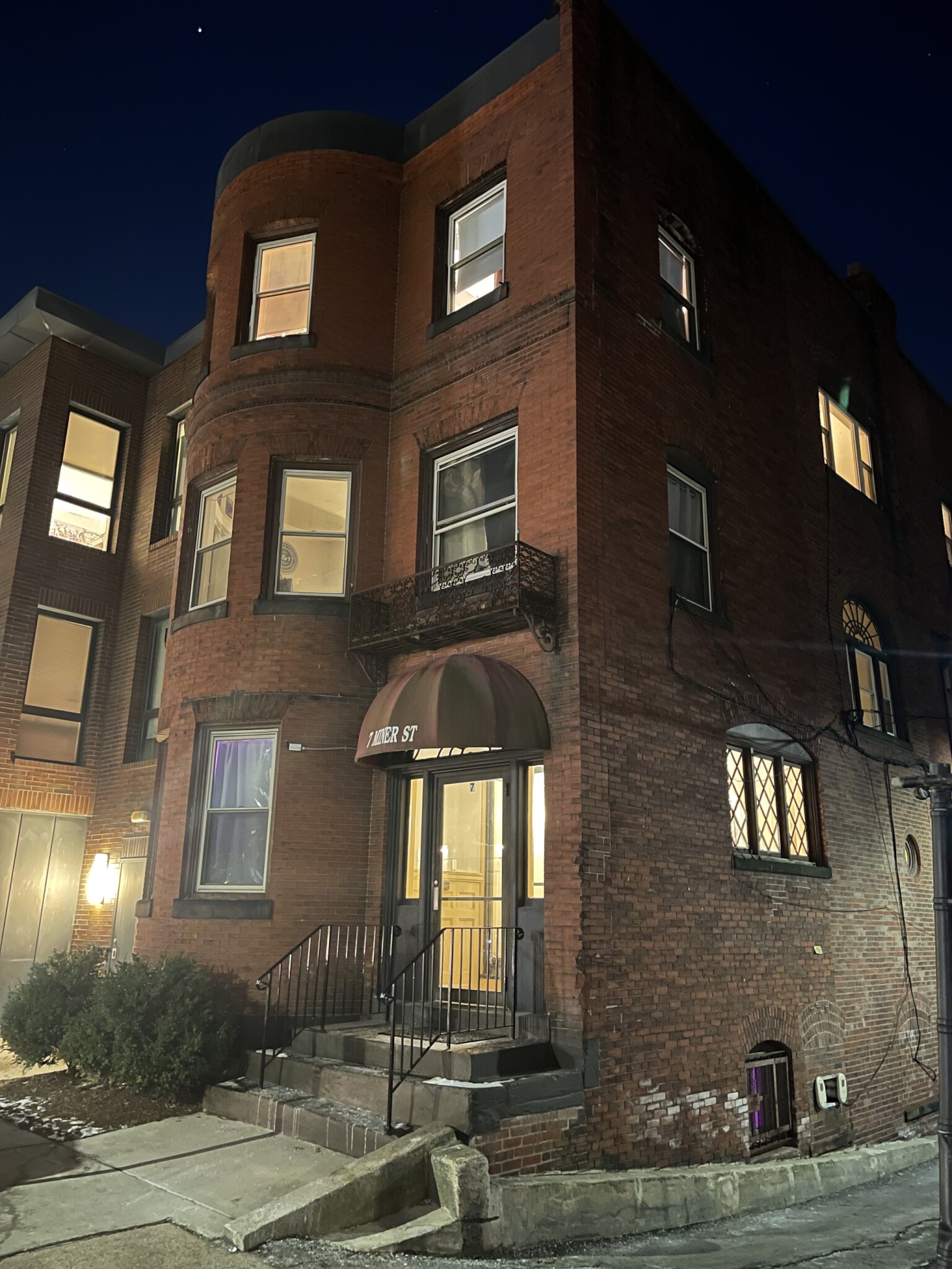 3 bed, 2 bath apartment for rent at 7 Miner Unit 2, Fenway — photo 15 of 15
